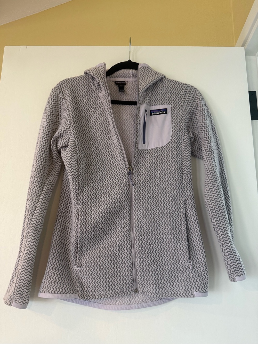 Patagonia Light Lavender R1 Air Full-Zip Women’s Hooded Jacket - Picture 2 of 5